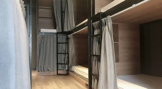 Bunkbed Hostel, Забронировать Хостел Хостелы Бангкока, рядом с Универмаг Central Chidlom, Хостел