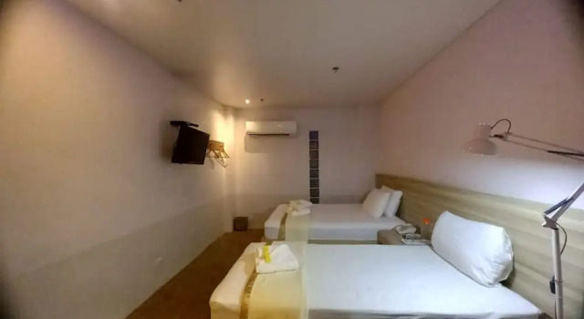 Люкс 1010 Hotel
