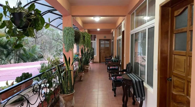 Jabel Tinamit Hotel & Villas, Rezerwuj Hotel Panajachel 