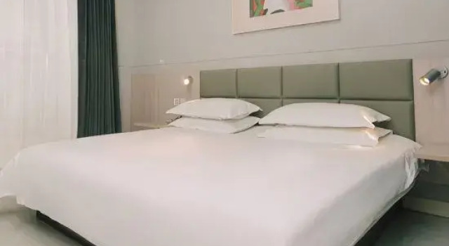 Двухместный номер Standard Jinjiang Inn Baoqou Salaqi Railway Station