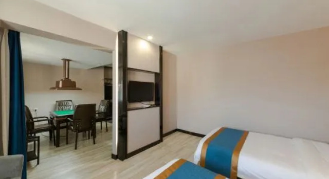 Люкс Yamet Hotel Chain (Suizhou Jiefang Road Nanjiao Branch)