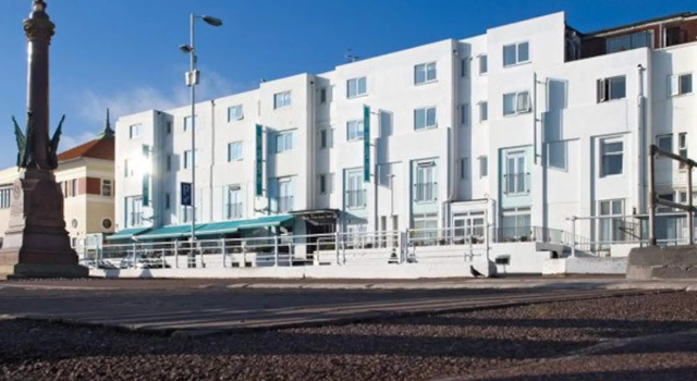 The White Rock Hotel, Забронировать Отель Отели Исторического графства Суссекса 3 звезды, 3*