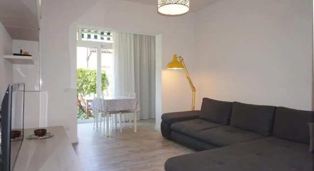 Cosy two - Storey Villa With a Garden and a Shared Swimming Pool, Забронировать Вилла Каорле Линьяно-Ривьера