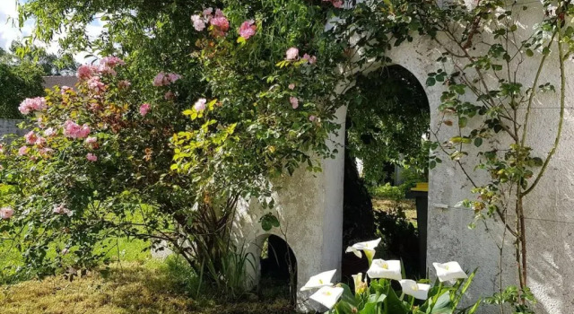Коттедж Villa de charme avec jardin proche de la mer