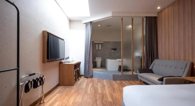 Люкс Yunoyado Onsen Hot Spring Hotel Deyang