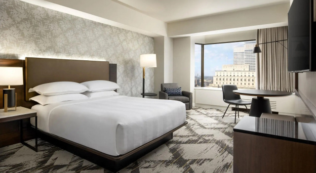 Двухместный номер Standard Le Centre Sheraton Montreal Hotel