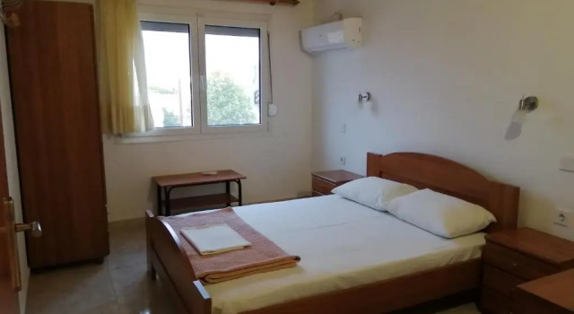Семейный номер Standard с видом на сад Irini Apartments