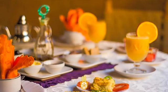 Hotel Babylon Dades, Забронировать Отель Отели Айт Седрате Джбель Эля Суфла с завтраком, Завтраки