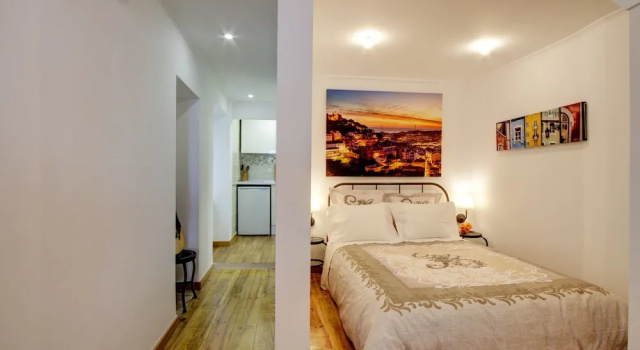 Апартаменты Cozy 1 Bed in the Heart of Alfama w Aircon