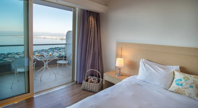 Номер Deluxe с балконом и с видом на море Belvedere Hotel