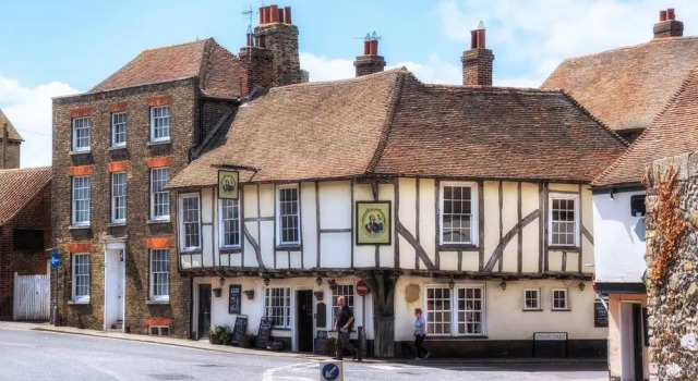 Charming 2-bed Apartment in Sandwich in Kent, 예약 아파트 Sandwich Kent