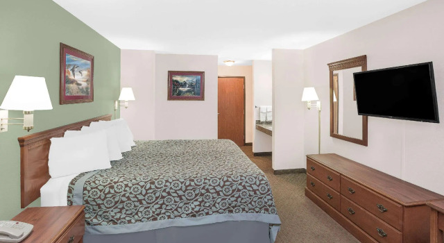 Двухместный номер Standard Days Inn & Suites by Wyndham Brinkley