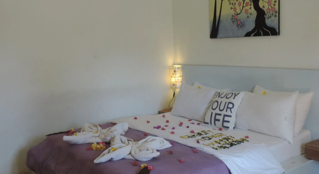 Casus Dream Hotel, Забронировать Отель СПА-отели Гилей Траванган, рядом с Порт Гили Траванган, SPA-услуги