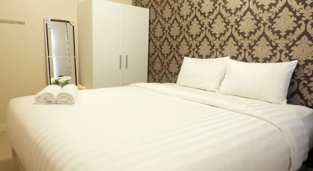 1 BR Comfort Central Park By Travelio, Book Hotel Grogol Jakarta