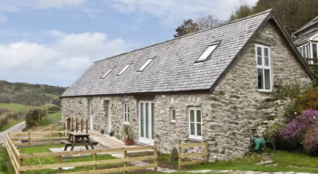 Bronnydd, Tyddyn Ysgubor, Prenota Hotel Llandderfel Gwynedd