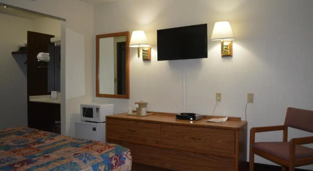 Двухместный номер Standard Bloomer Inn & Suites