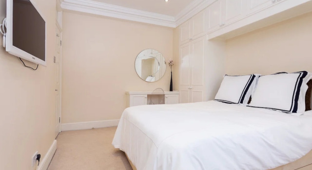 1 Bedroom Flat in Fulham, Забронировать Отель Отели Англии 4 звезды, 4*