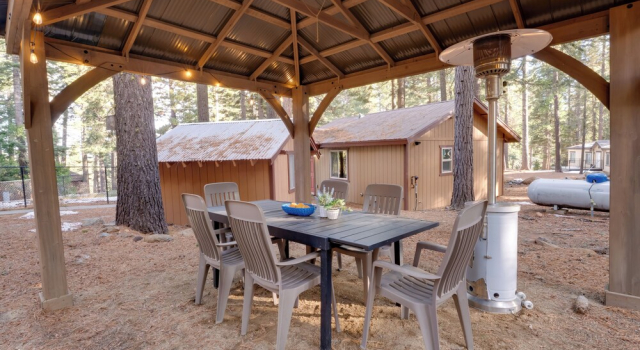 Апартаменты Gateway to Lassen Volcanic! Cozy Woodland Studio