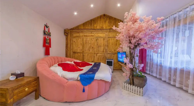 Sumuzhe Boutique Inn, Забронировать Бутик-отель Лицзян Юньнань, рядом с Улица Сквер-стрит Древнего города Даянь