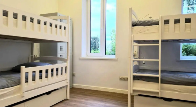 Кровать в общем номере RailWay Bed HOSTEL