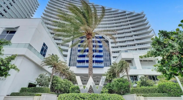 1201 W S 1 Bedroom Condo by RedAwning