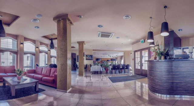 Hotel Niemcza Spa, Book Ferieresort Hoteller i Niemcza med parkering, Parkering