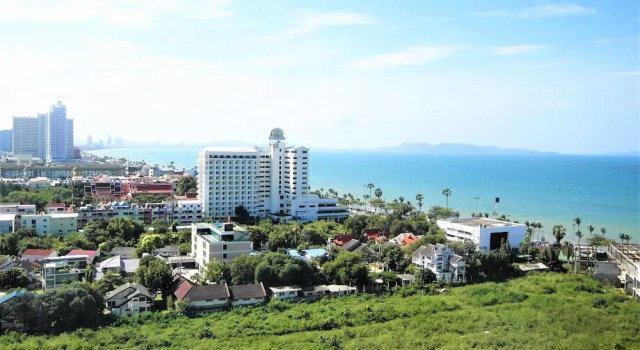 Апартаменты Sea View 1-bed at Jomtien Beach - Sleeps 2