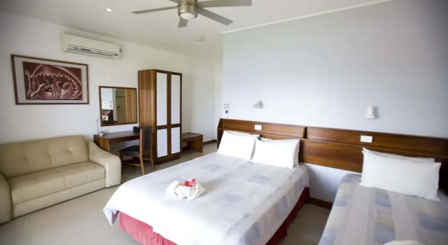 Номер Premium с балконом и с видом на море Madang Lodge Hotel