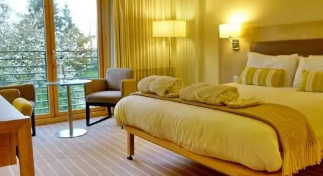 Номер Classic Lifehouse Spa & Hotel