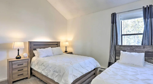 Walkable Winter Park Condo ~ 4 Mi to Slopes!, Забронировать Апартаменты/квартира Апартаменты Винтер Парка, рядом с Body Kneads Massage and Pilates, Апартаменты/квартира