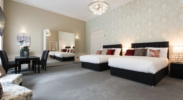 Royal Princes Suites