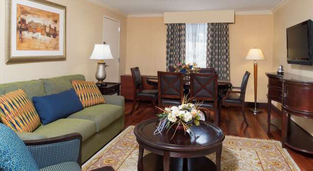 DoubleTree by Hilton Hotel Grand Rapids Airport