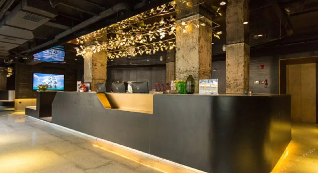 Zsmart Hotel (Beijing West Railway Station North Square)
