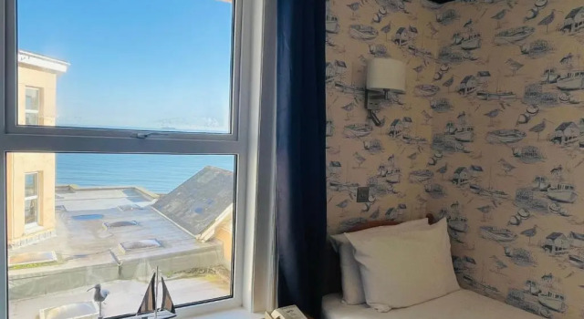 Одноместный номер Standard Channel View Hotel