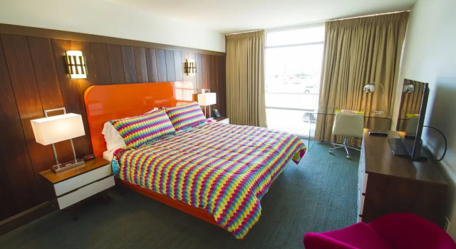 Люкс Deluxe Mother Earth Motor Lodge