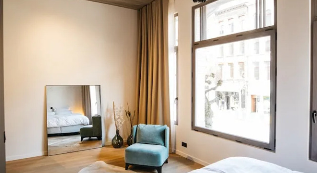Апартаменты Luxury Charlie's B&B