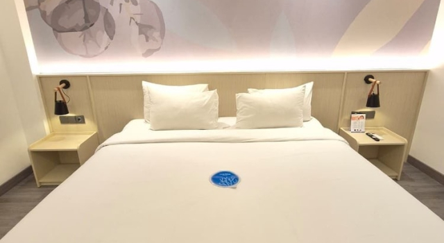 Номер Deluxe True Blue Hotel Menteng