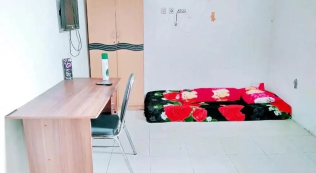 Номер Standard Penginapan Taman Makassar Indah