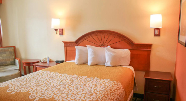Rose Garden Inn & Suites, Book Mini-hotel Thomasville Georgia