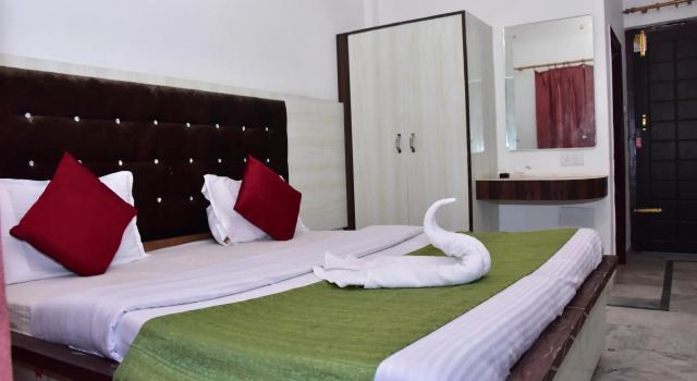 Номер Standard Hotel Rishikesh Grand by Kool Stays