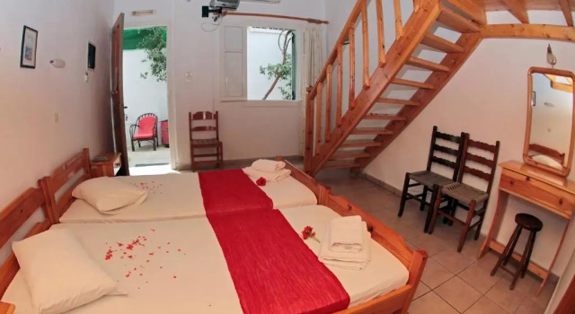 Glaros Guesthouse