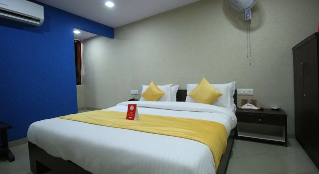 OYO 8692 Hotel Vibrant Regency