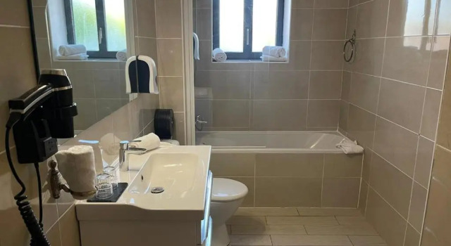 Standart dört kişilik oda Empire Hôtel