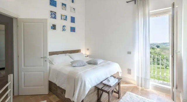 Casa Pilar 4 1 in Staffolo, Varaa Hotelli Staffolo 