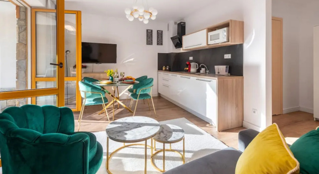 Апартаменты Classic Bory6a Apartamenty & Free Parking
