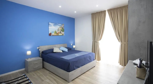 Giuly Suites & Rooms