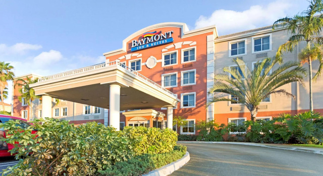 Двухместный люкс Spark by Hilton Miami Doral
