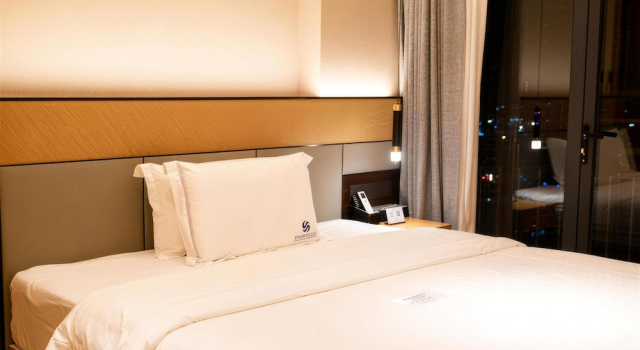 Двухместный номер Standard с балконом 东方翡翠国际酒店Jade Hotel