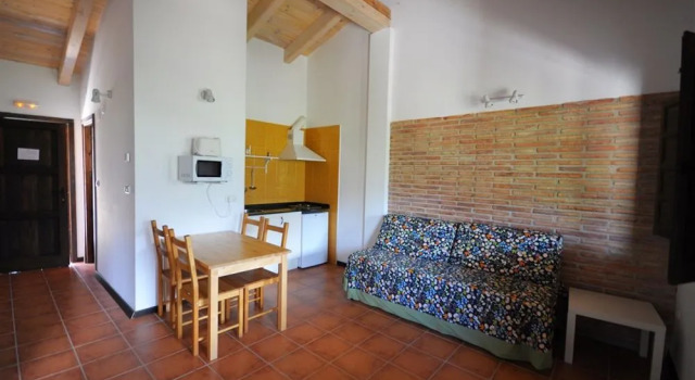 Apartahotel Valle de Rodellar, Book Hotel Hotels in Aragon with Parking, Parking