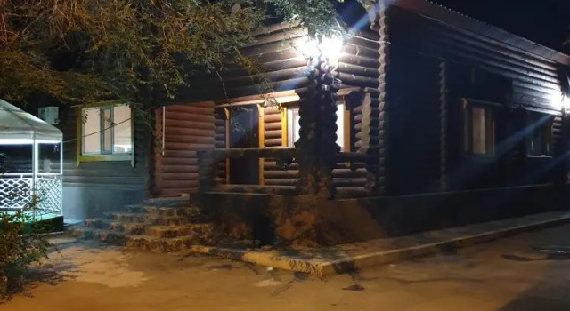 Guesthouse On Axmetbekov 22, Rezerwuj Hotel Astana Kazachstan